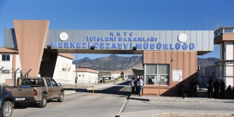 Bakanlar Kurulu, Merkezi Cezaevi’ndeki grevi 60 gün süreyle erteledi