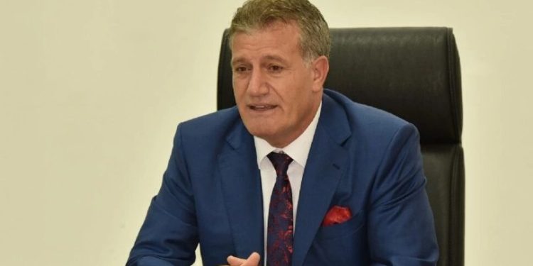 Arıklı’dan Latif Akça açıklaması: Adaylığı ve sıralamasıyla ilgili hiçbir problemi yok