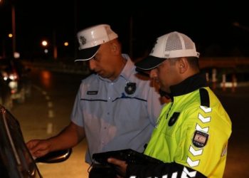 Üç ilçede asayiş ve trafik denetimi: 809 kişiye yasal işlem, 9 tutuklu!