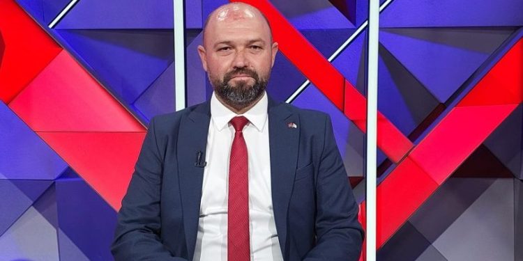 Özdemir: Tatlısu’da değişim ve gelişim zamanı