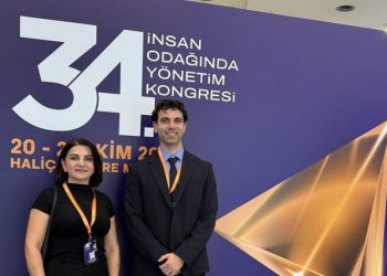 Creditwest Bank insan kaynakları ekibi, PERYÖN’ün 34’üncü İnsan Odağında Yönetim Kongresi’ne katıldı
