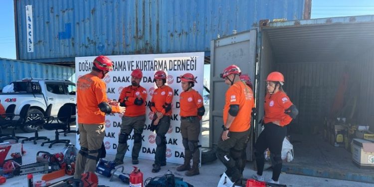 DAAK, yeni eğitim sahasında ilk kez “Enkazda Arama ve Kurtarma Eğitimi” gerçekleştirdi