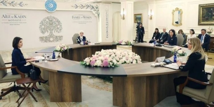 TDT Aile ve Kadın Konseyi için lider eşlerinden destek