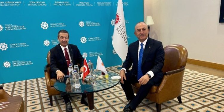 Bakan Ertuğruloğlu Türk Dünyası Diyalog Forumu kapsamında temaslarda bulundu