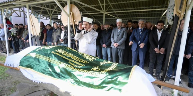 TRT muhabiri Recep Levent Öztürk’e veda