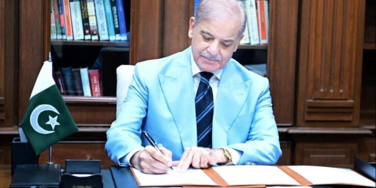 Pakistan Başbakanı Şerif’ten 29 Ekim Cumhuriyet Bayramı dolayısıyla tebrik mesajı