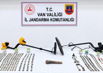 Van’da Roma dönemine ait 529 sikke ele geçirildi