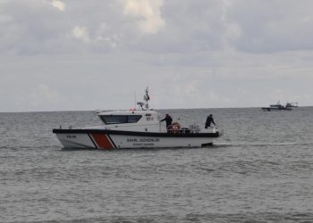 Sinop’ta denizde kaybolan polis memuru aranıyor