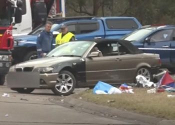 Avustralya’da araç taraftarların arasına daldı: 10 yaralı