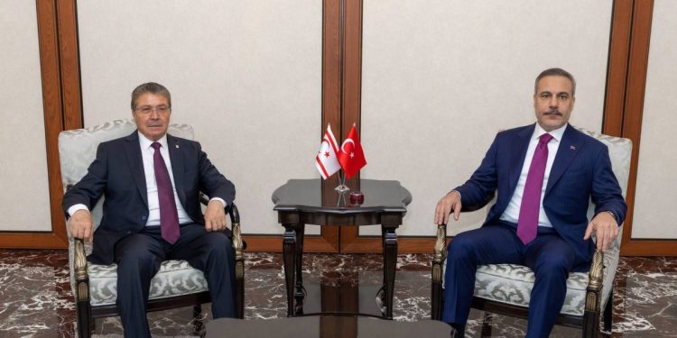 Başbakan Üstel, Hakan Fidan ile görüştü