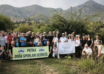 Bellapais’te doğa ve kültür yürüyüşü düzenlendi