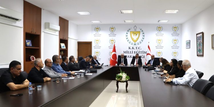 “DAÜ İstişare ve Eşgüdüm Komisyonu” toplantısı Milli Eğitim Bakanlığı’nda yapıldı