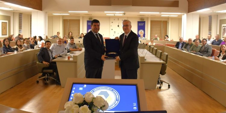 DAÜ’de yükseköğretimde kalite ve akreditasyon konulu konferans