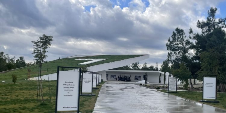 Denktaş Anıt Mezarı Projesi, DAÜ KENT-AG imzasıyla hayata geçirildi