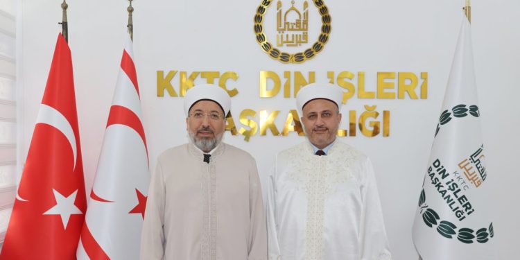 Türkiye Diyanet İşleri Başkanı Arpaguş, Moral’ı ziyaret etti