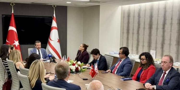 Ertuğruloğlu, Washington’da Kıbrıslı Türkler, sivil toplum temsilcileri ve öğrencilerle buluştu