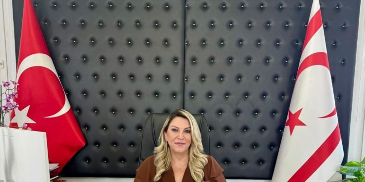 “Gelecek Bensem Unut Benim” seminerleri başlıyor