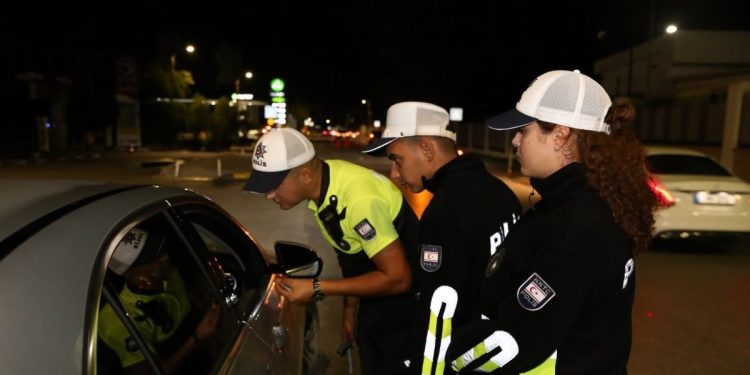 İskele’de asayiş ve trafik denetimi: 126 sürücü rapor, 2 araç trafikten men