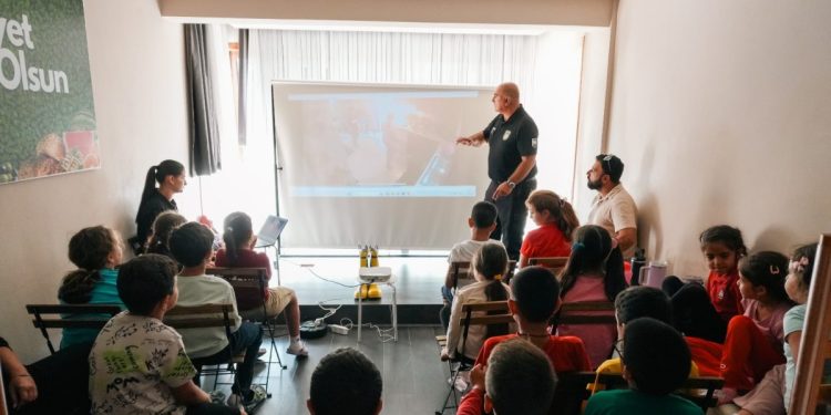 POLVAK, öğrencilere yangın güvenliği konusunda eğitim verdi